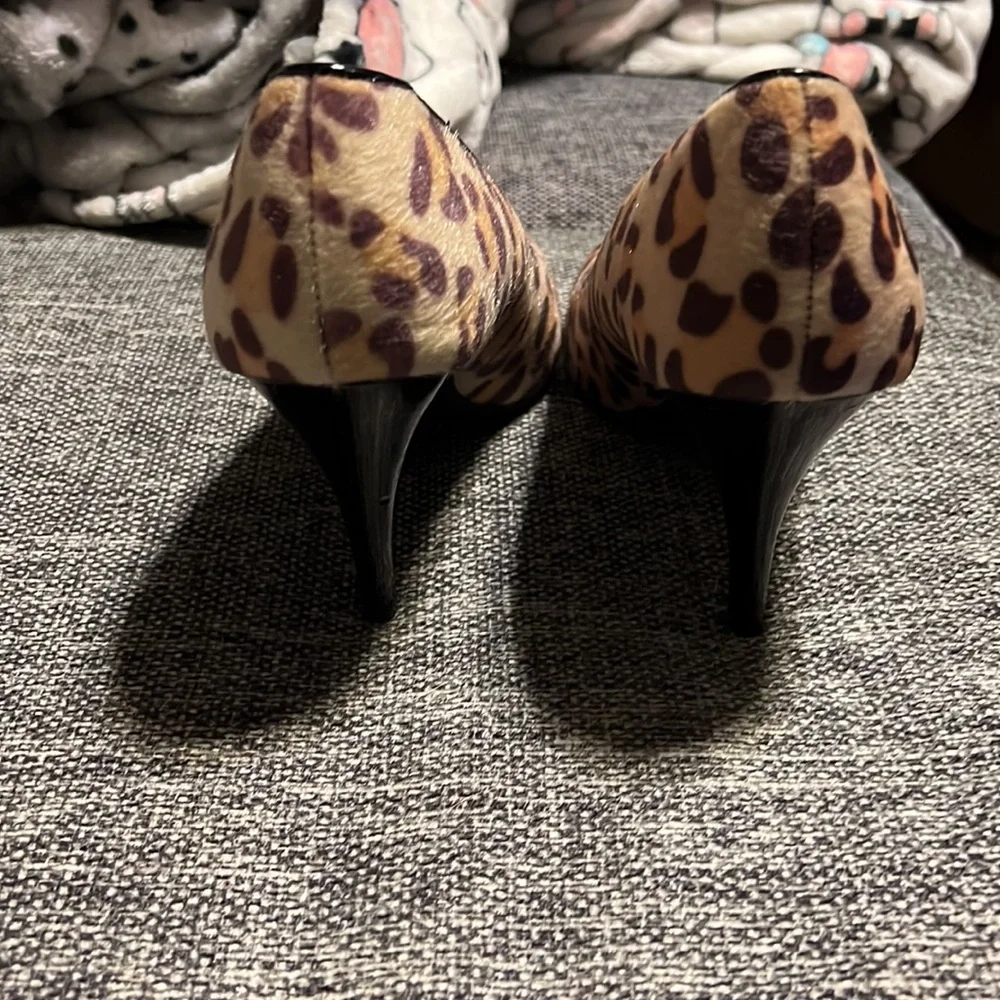 FERGALICIOUS by FERGIE  UTOPIA LEOPARD FAUX FUR HEELS